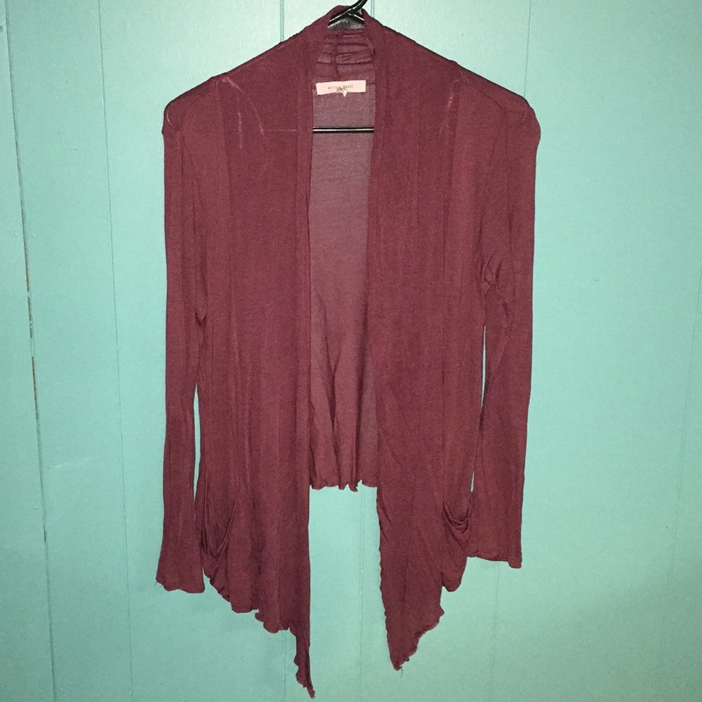 Active basic cardigan.